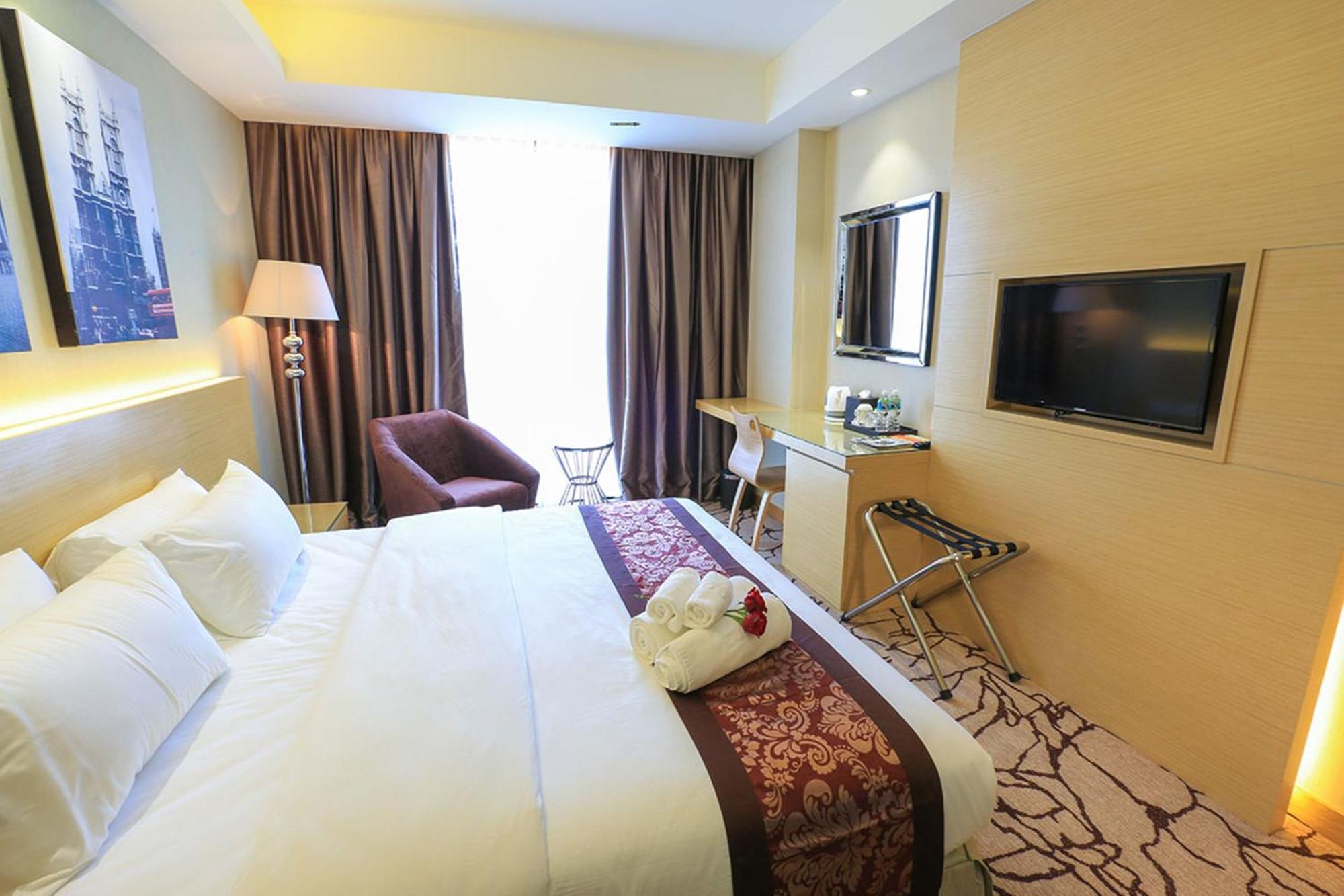 Deluxe Connecting Room,683719254:JPEG